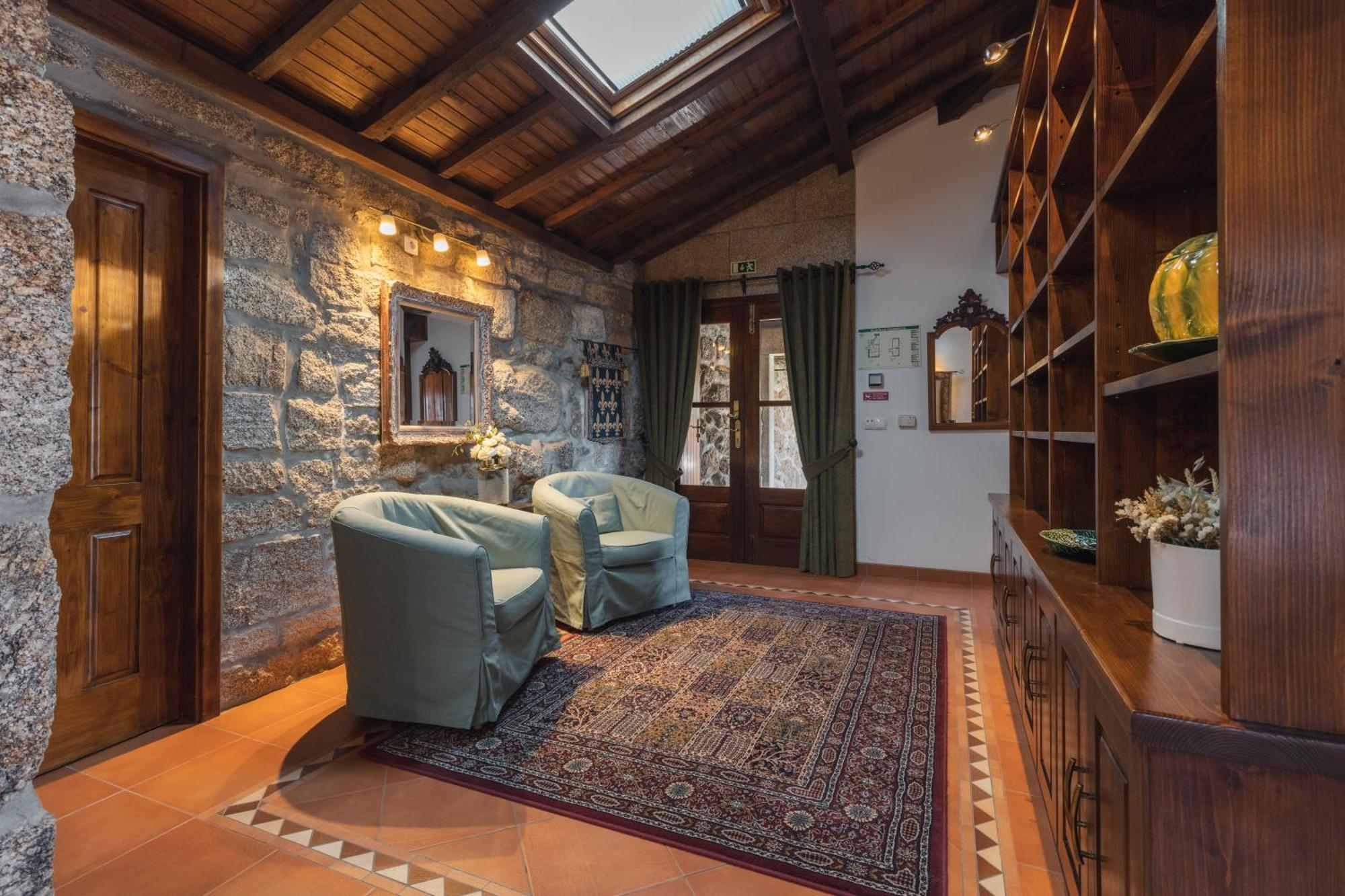 Gasthaus Quinta Do Outeiro Resende Zimmer foto